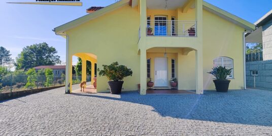 Moradia para venda entre Amarante e Marco de Canaveses